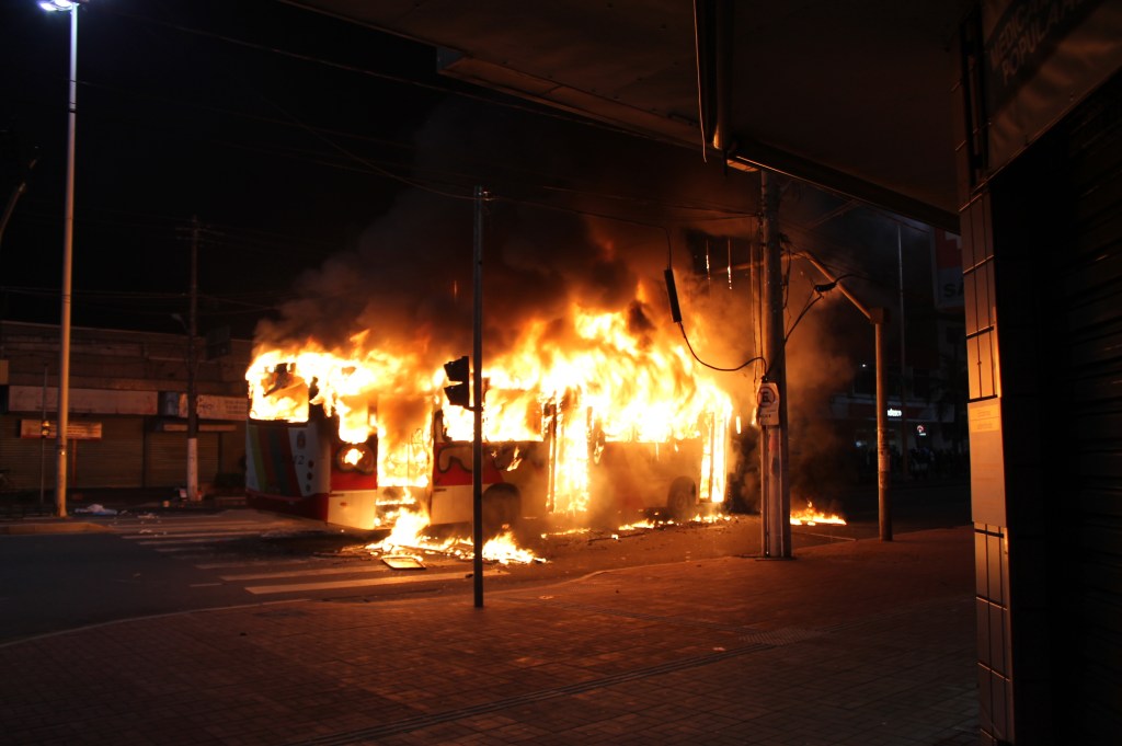 13-06-18 - Vandalismo Centro Cubatão - AN (75)
